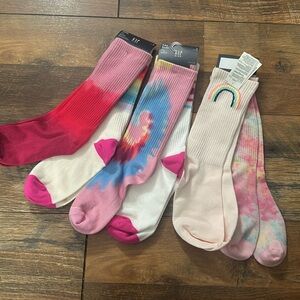 Gap new  3 pks - 6pr of tube socks big kids size 3-4